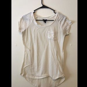 Short sleeve shirt with Sequins